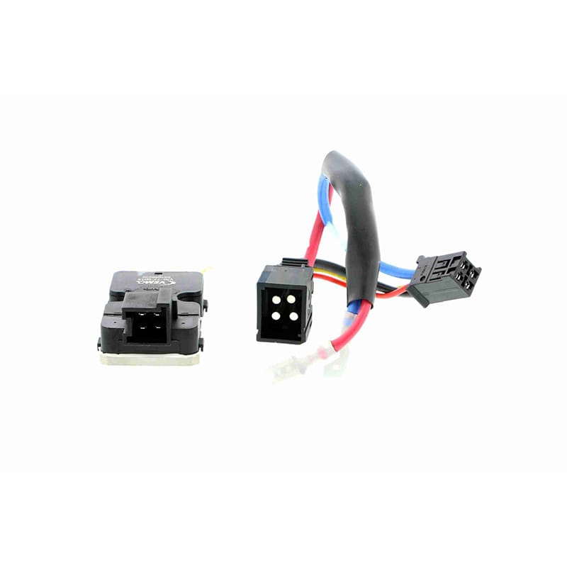 0058205010 Benz Interior Blower Regulator Auto Parts